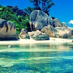 Meet your Posher, Athena